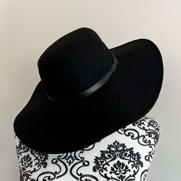 Wide Brim Floppy Boho Hat 